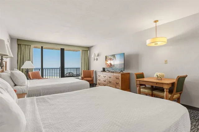 غرفة قياسية بسريرين كوين بإطلالة جزئية على البحر بمطبخ، Nautilus Inn 9/10