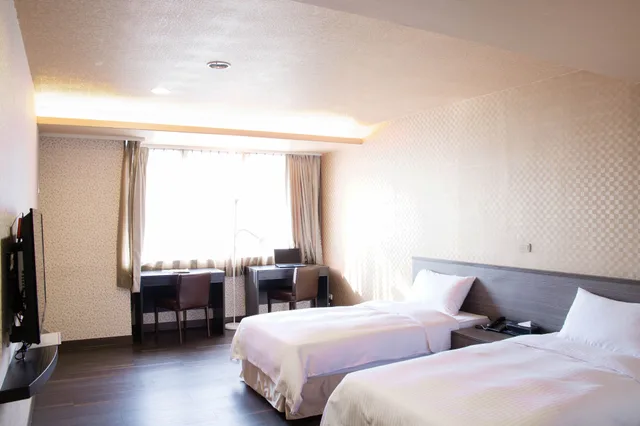 غرفة بزنس بسريرين منفصلين، West Hotel 3/6
