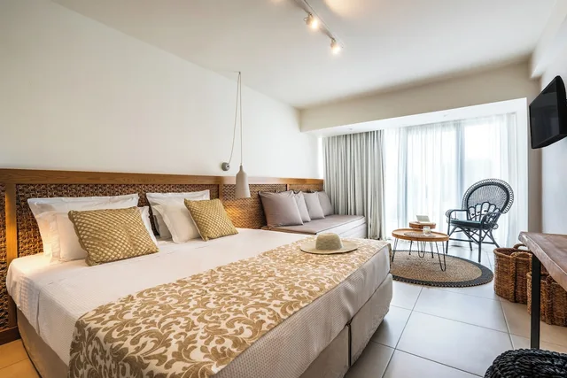 Superior, Bungalow, Queen Bed, Garden and Pool View, 2 Sofa، Amaronda Resort Spa 2/5