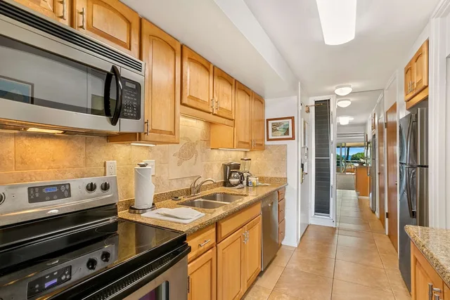 غرفة ديلوكس بسرير مزدوج بإطلالة على الحديقة، Aston Maui Kaanapali Villas 6/7