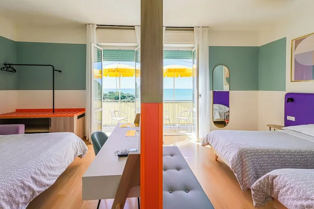 غرفة بانورامية رباعية بسرير مزدوج وسرير بطابقين بإطلالة على البحر، Il Nido Hotel 2/10