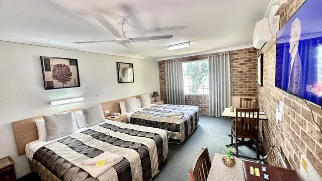 غرفة عائلية بسريرين كوين، Golden Grain Motor Inn 1/10