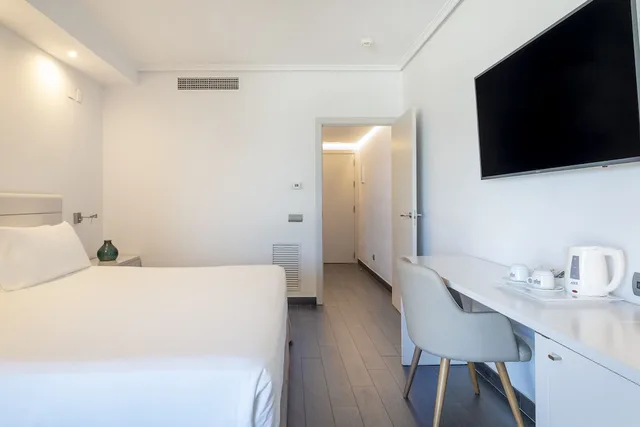 Innside, Twin Beds, King Bed, Harbour View, Sofa، Innside By Melia Alicante Porta Maris 5/10