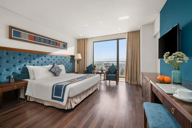 غرفة سوبيريور بسرير كينج، Balcona Hotel Da Nang 1/2