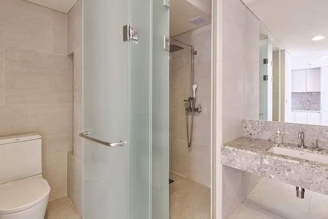 Island, Tower, Ocean, Twin Beds, 1 Double and 1 Single Bed، The Island Blue Hotel 2/2