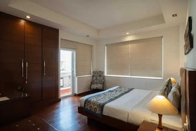 جناح استوديو، Ahuja Residency Sector 44 Noida 1/1