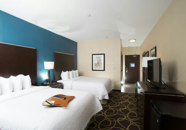 غرفة بسريرين كوين، Hampton Inn Suites By Hilton Regina East Gate 1/3