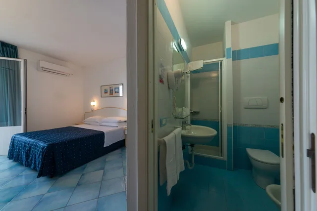 غرفة كومفورت بثلاثة أسرّة، Hotel Villa Ireos 10/10