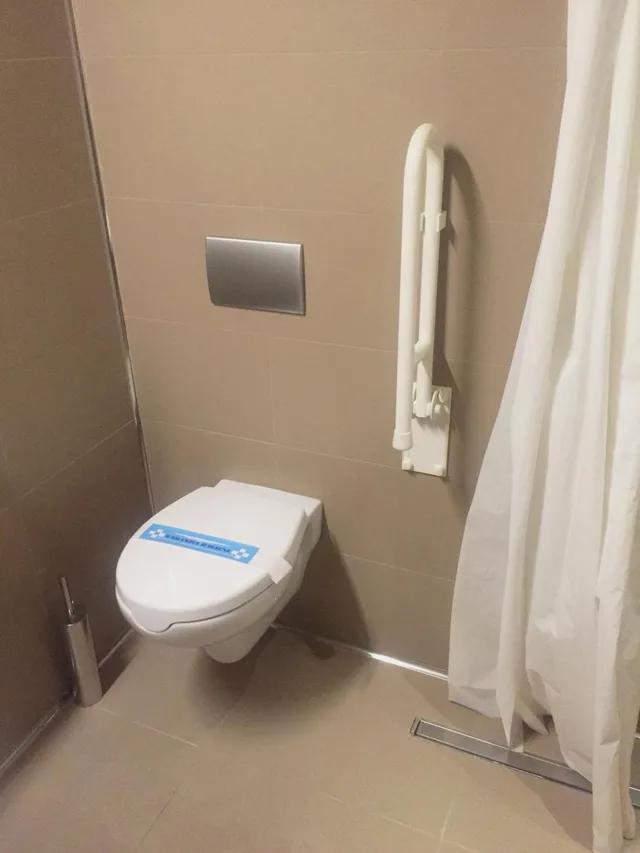 غرفة بسرير كوين لذوي الإعاقة، As Hotel Dei Giovi 2/2