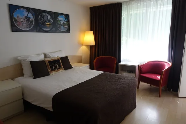 Bungalow, Queen and Twin Beds, Garden Area، Hampshire Inn - Prinsengracht 1/3