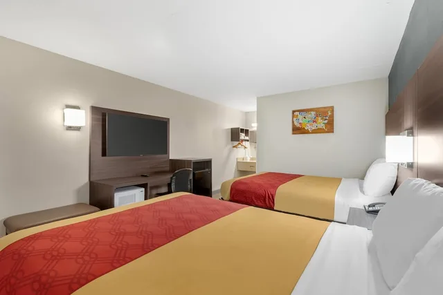 غرفة قياسية بسرير مزدوج للمدخنين، Econo Lodge Creedmoor - Butner 6/10