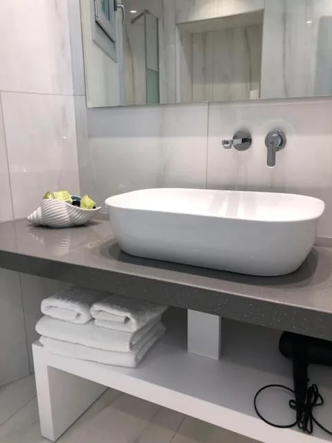 Panorama, Suite, Outdoor Jetted Tub، Grand Beach 8/9