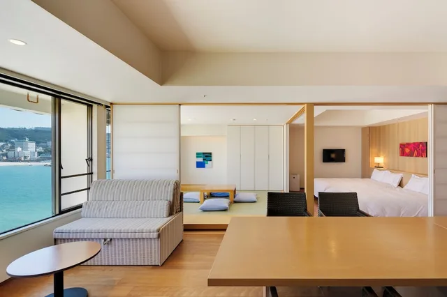 Japanese Western, Twin Beds, 2 Futon Beds, Ocean View, Royal Floor، Shiraraso Grand Hotel 9/10