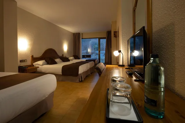 غرفة رباعية بسرير فردي، Hotel Sant Gothard 9/10