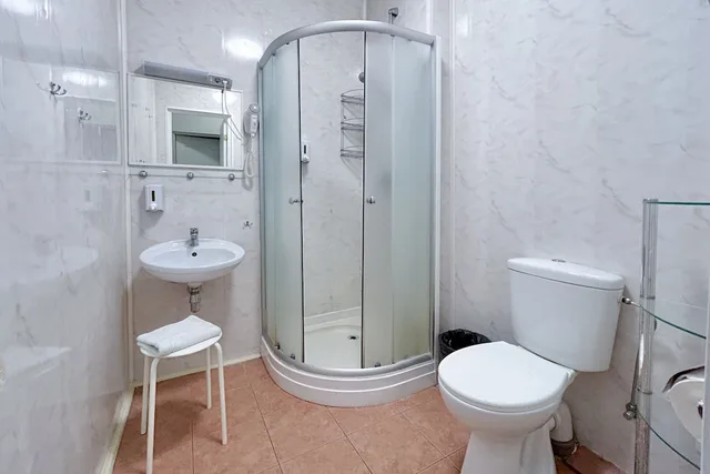 غرفة قياسية رباعية بأسرّة بطابقين، Slokas Ok Hotel 5/5