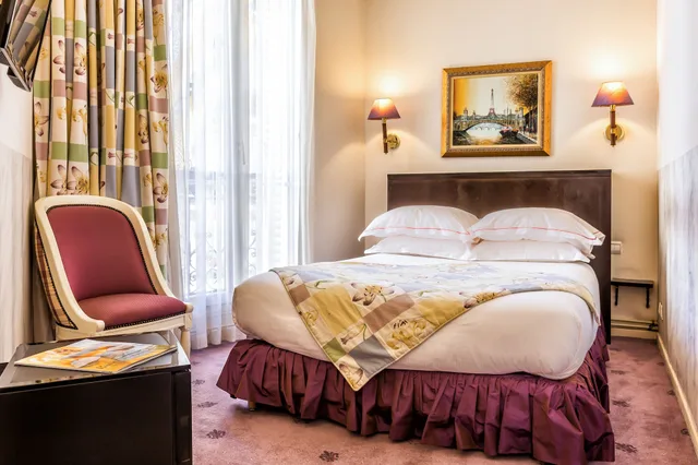 Standard, Double Bed, Regence Hotel 2/2