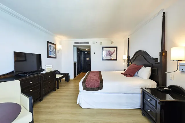 جناح جونيور بسريرين كينج بإطلالة على البحر بغرفتي نوم، Riu Palace Paradise Island - Adults Only - All Inclusive 2/4