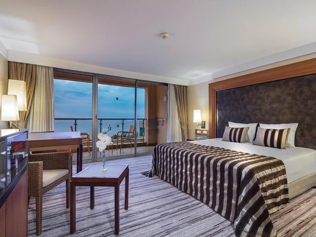 Room, Single, Double Bed, Land View، Rixos Sungate Hotel 1/9