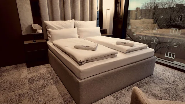 غرفة بسرير كوين، Bellman Hotel 4/8