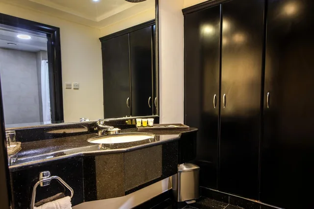 غرفة قياسية بسريرين منفصلين، Royal Beach Hotel & Resort 5/5