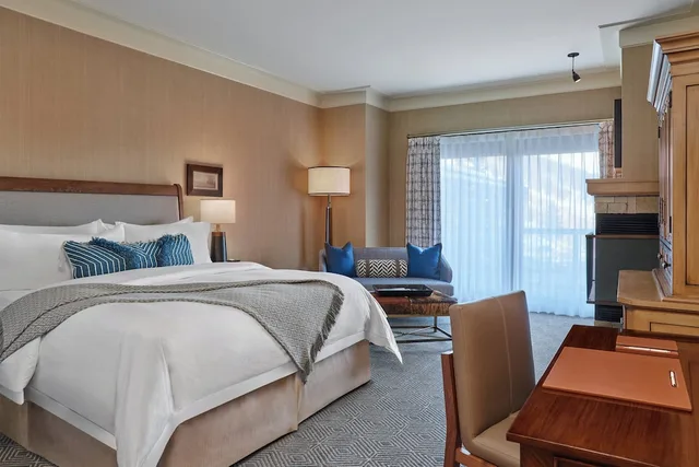 Executive, Suite, King Bed, Valley View, Sofa، The St. Regis Deer Valley 1/3