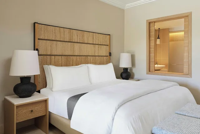 Infinity, Superior, King Bed, Garden View، The Westin Resort, Costa Navarino 3/7