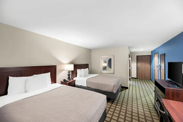 غرفة بسريرين كوين لذوي الإعاقة، Quality Inn & Suites Big Spring 1/3