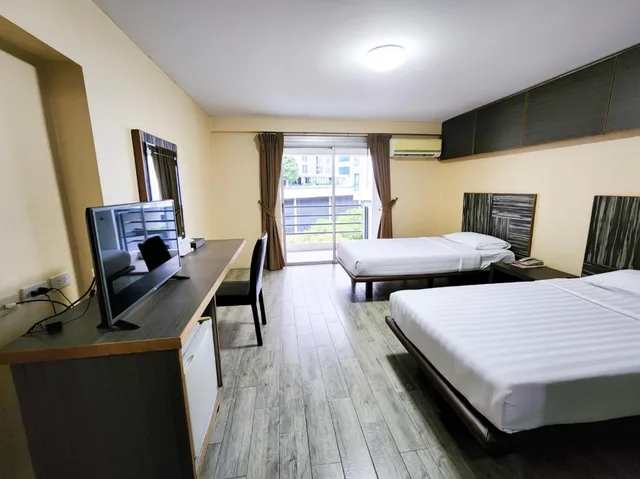 غرفة ديلوكس بسريرين منفصلين، Watana Hotel Bangkok 3/10