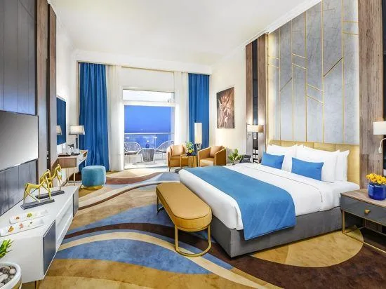 جناح بريميوم بسرير كوين، Tolip Resort El Galala Hills 1/1