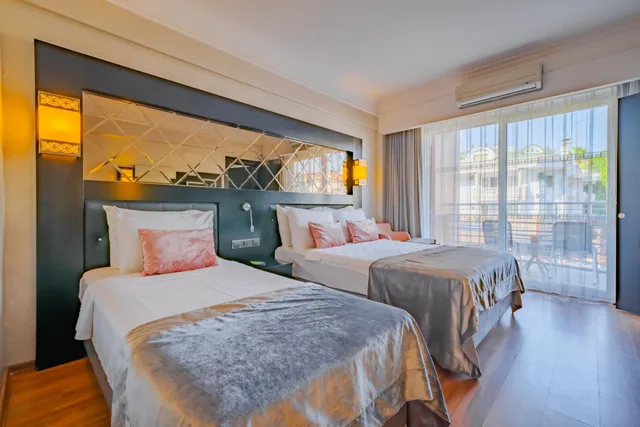 غرفة قياسية بسرير مزدوج بشرفة، Ideal Prime Beach 4/6