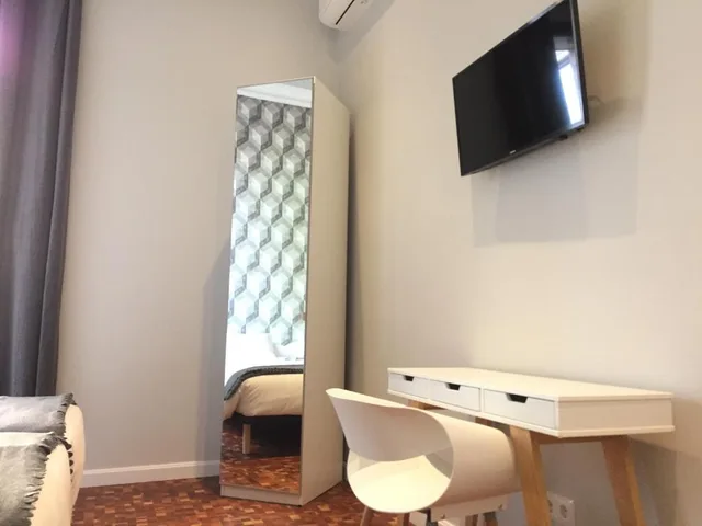 Room, Triple, External Bathroom، Hip Karma Hostel Shared Rooms 2/2