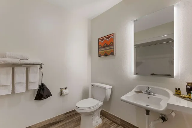 غرفة قياسية بسرير كوين لذوي الإعاقة، Best Western Plus Yuma Foothills Inn & Suites 5/7
