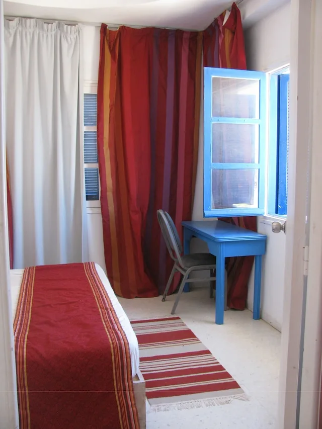 Family Suite, Queen and Twin Beds, Dar Salem 3/3