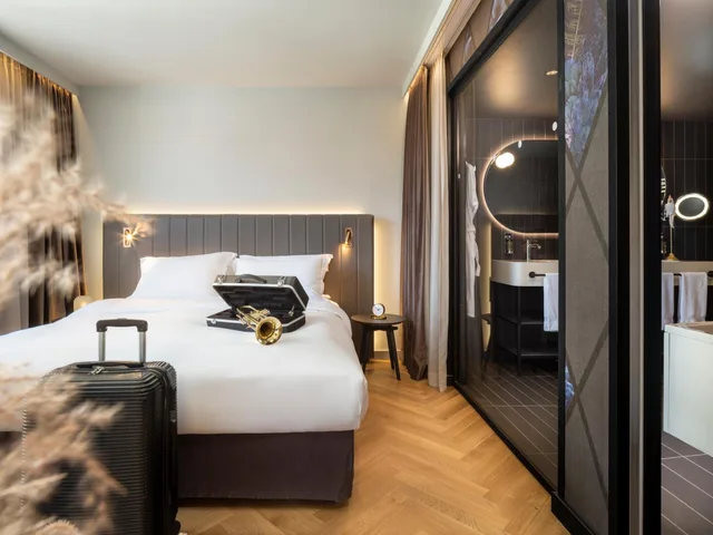 Maestro, Suite, King Bed, Sofa، Hotel Am Konzerthaus - MGallery Collection 3/5