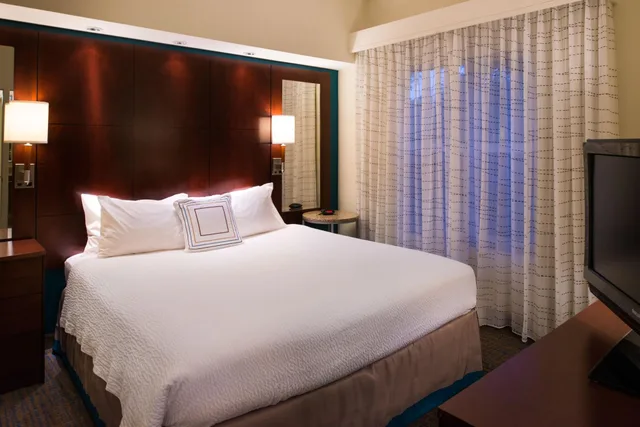 1 Bedroom, Suite, Residence Inn Gainesville I-75 2/5