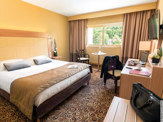 Classic, Twin Beds, Hotel Lyon Metropole 4/5