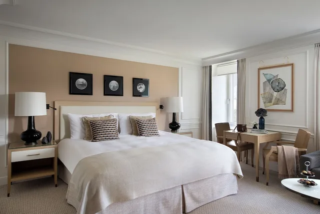 جناح بريميوم جونيور بسريرين منفصلين، Grand Hotel Kronenhof 1/3