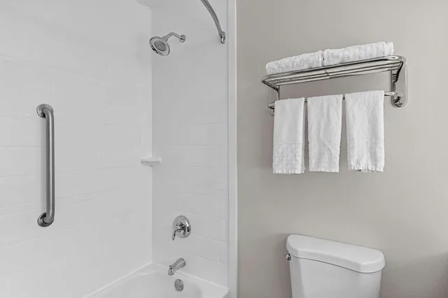 Room, King Bed, Pet Friendly, Best Western Niceville - Eglin AFB Hotel 4/4