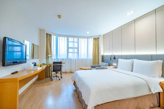 غرفة قياسية بسرير كينج وسرير كوين، HOLIDAY INN EXPRESS SHANGHAI JINQIAO CENTRAL 5/10