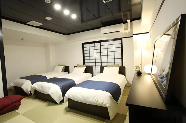 غرفة يابانية سوبيريور ثلاثية، Rozy Hotel Namba 1/1