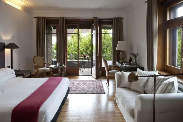 غرفة كبيرة بشرفة، Hotel Primero Primera 1/1