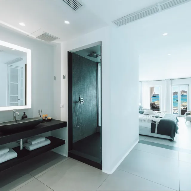 جناح شهر العسل بجاكوزي، Mykonos Blanc 9/9
