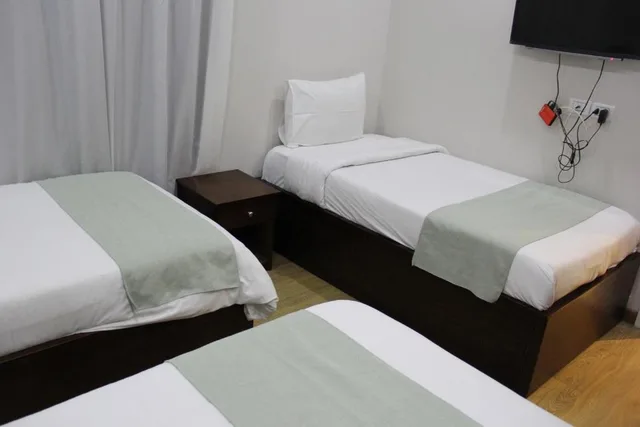 غرفة ديلوكس ثلاثية بثلاثة أسرّة، Miramar Downtown Hotel 2/2