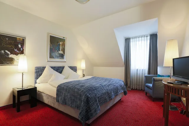 غرفة سوبيريور بسرير كوين بإطلالة على الفناء، Hotel Nymphenburg City 6/10