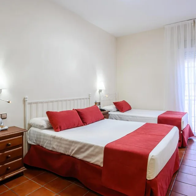 غرفة عائلية، Hotel H28 Camas 2/9