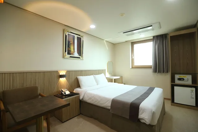 غرفة قياسية بسرير مزدوج، GOLDEN CITY HOTEL DONGDAEMUN 2/5
