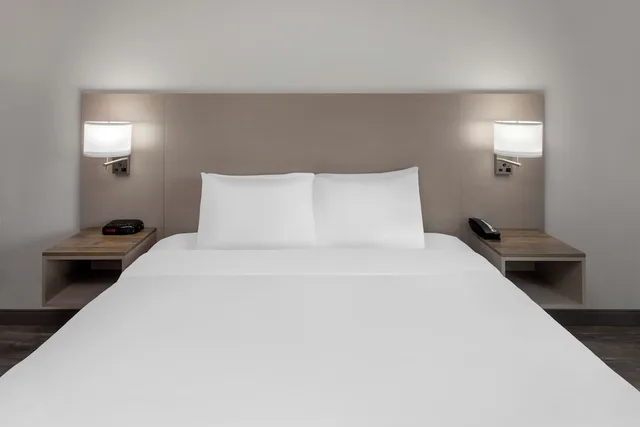 جناح جونيور بسرير كينج، Links Bos Landen Hotel & Spa of Pella, Trademark by Wyndham 1/2