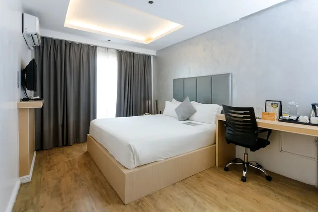 استوديو بريميير، Regency Grand Suites 2/3