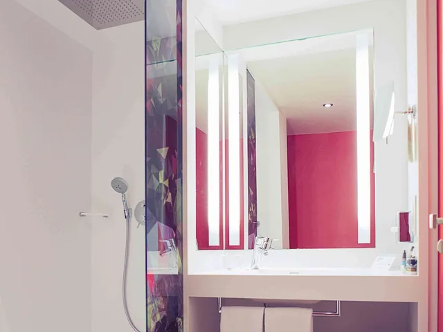 غرفة قياسية بسرير مزدوج لذوي الإعاقة، Mercure Lille Metropole 6/6