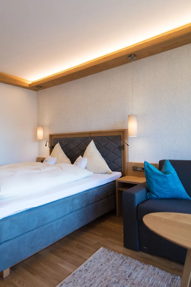 غرفة بريميوم بسرير كينج بشرفة، Hotel Sallerhof 2/5